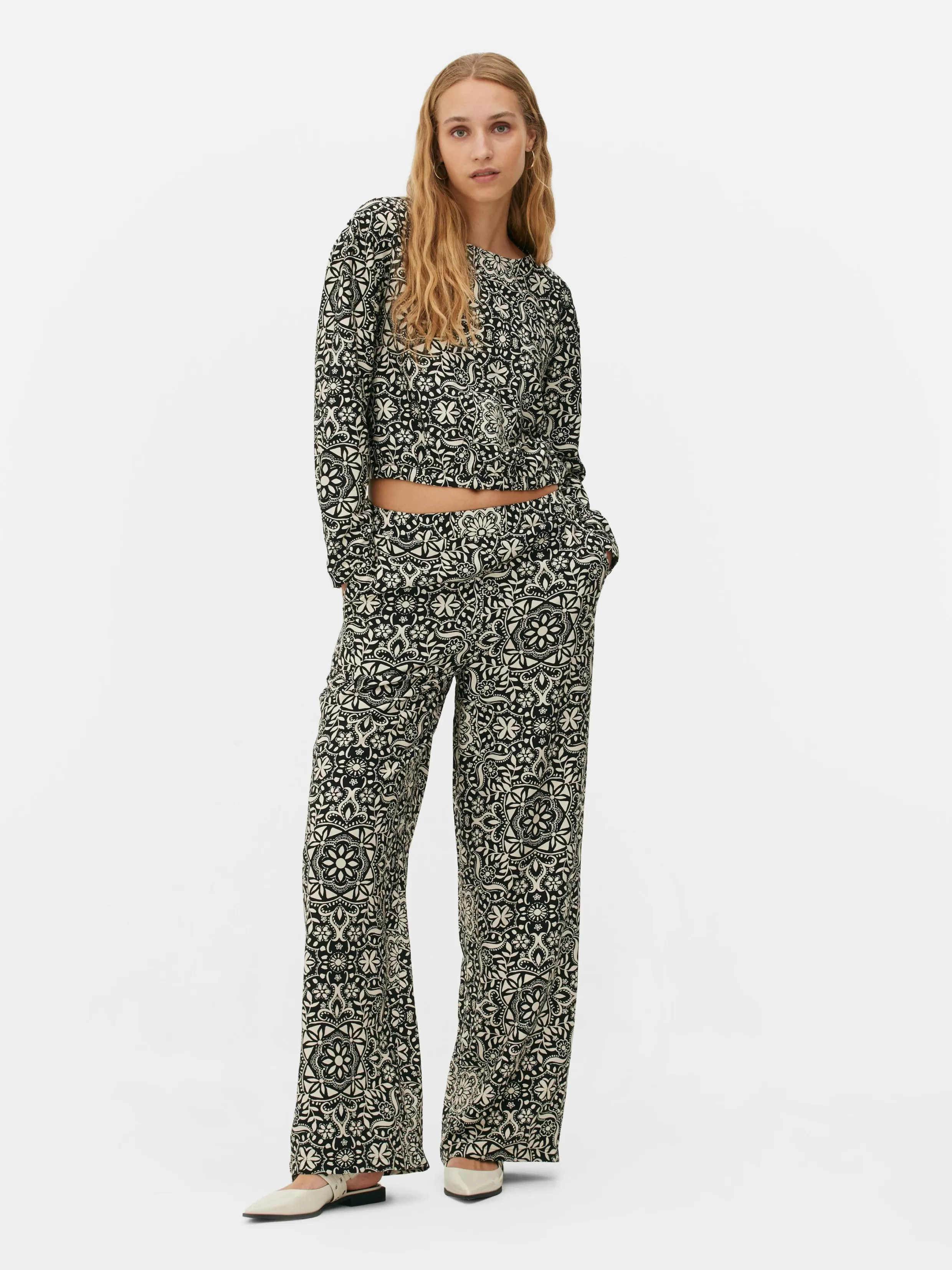 Primark Overhemden En Blouses^Matchende Top Met Trekkoord In De Zoom En Lange Mouwen