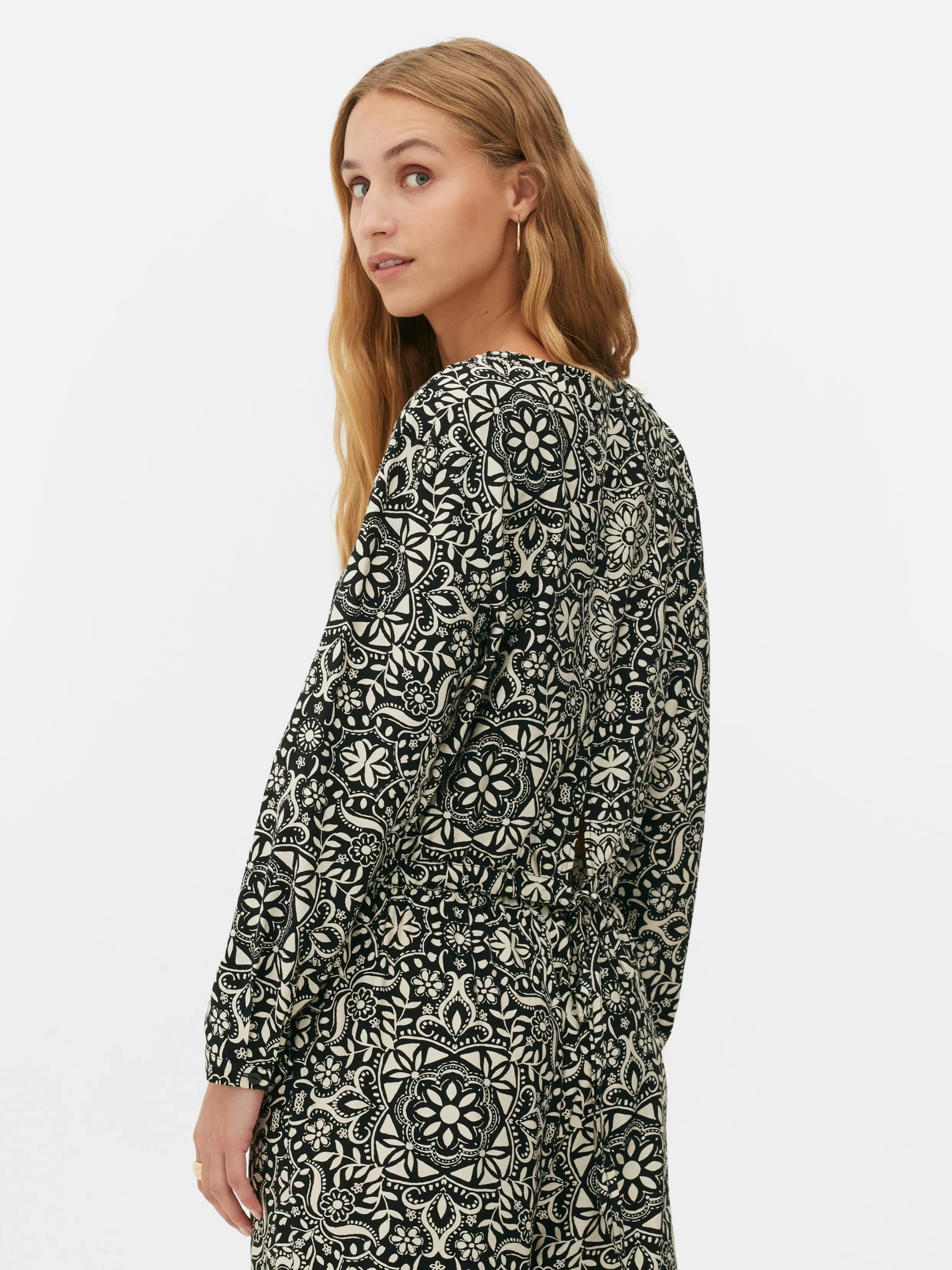 Primark Overhemden En Blouses^Matchende Top Met Trekkoord In De Zoom En Lange Mouwen
